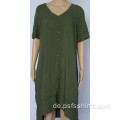 Grasgrünes Kleid mit kurzen Ärmeln